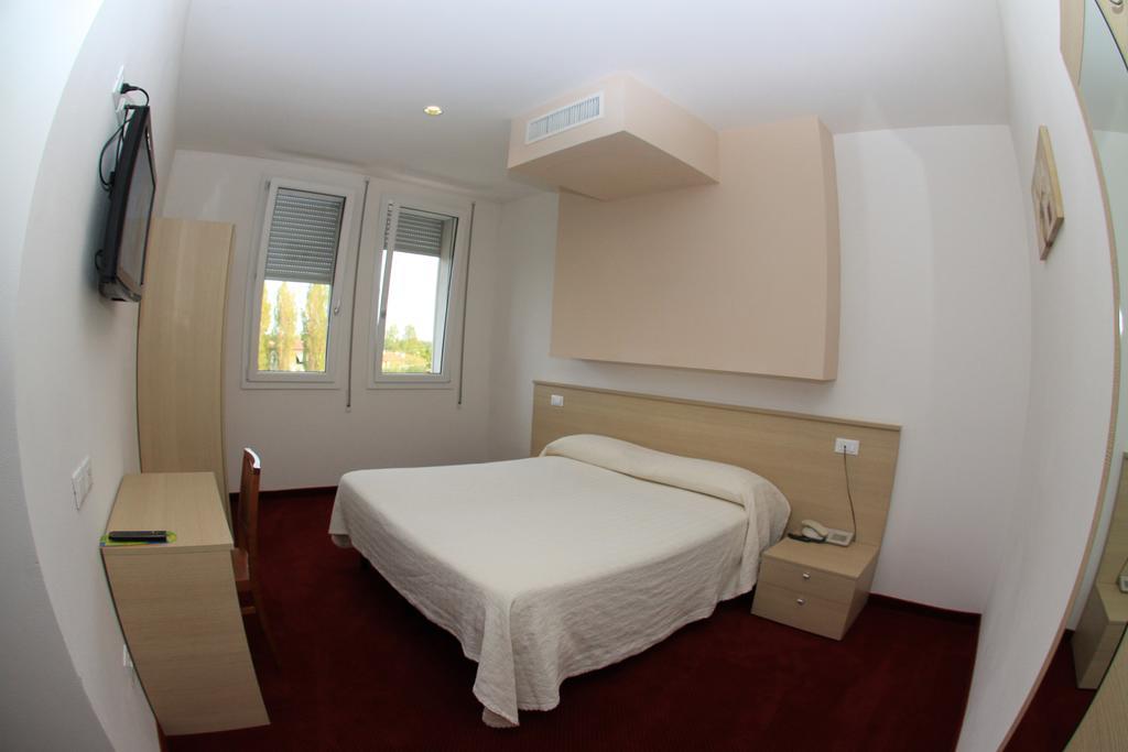 Park Hotel Italia Tezze sul Brenta Δωμάτιο φωτογραφία